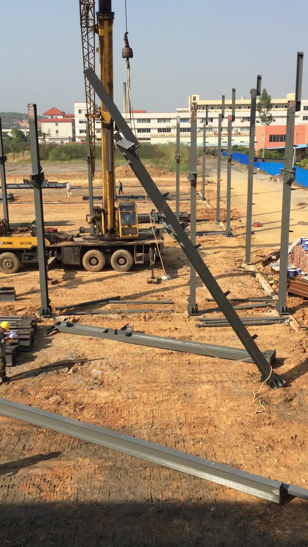 吊装钢结构厂房