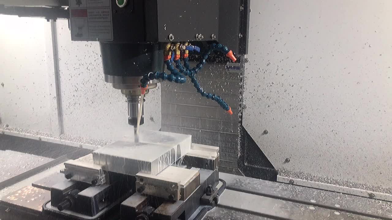 科鼎数控立式加工中心v18数控铣床数控加工中心