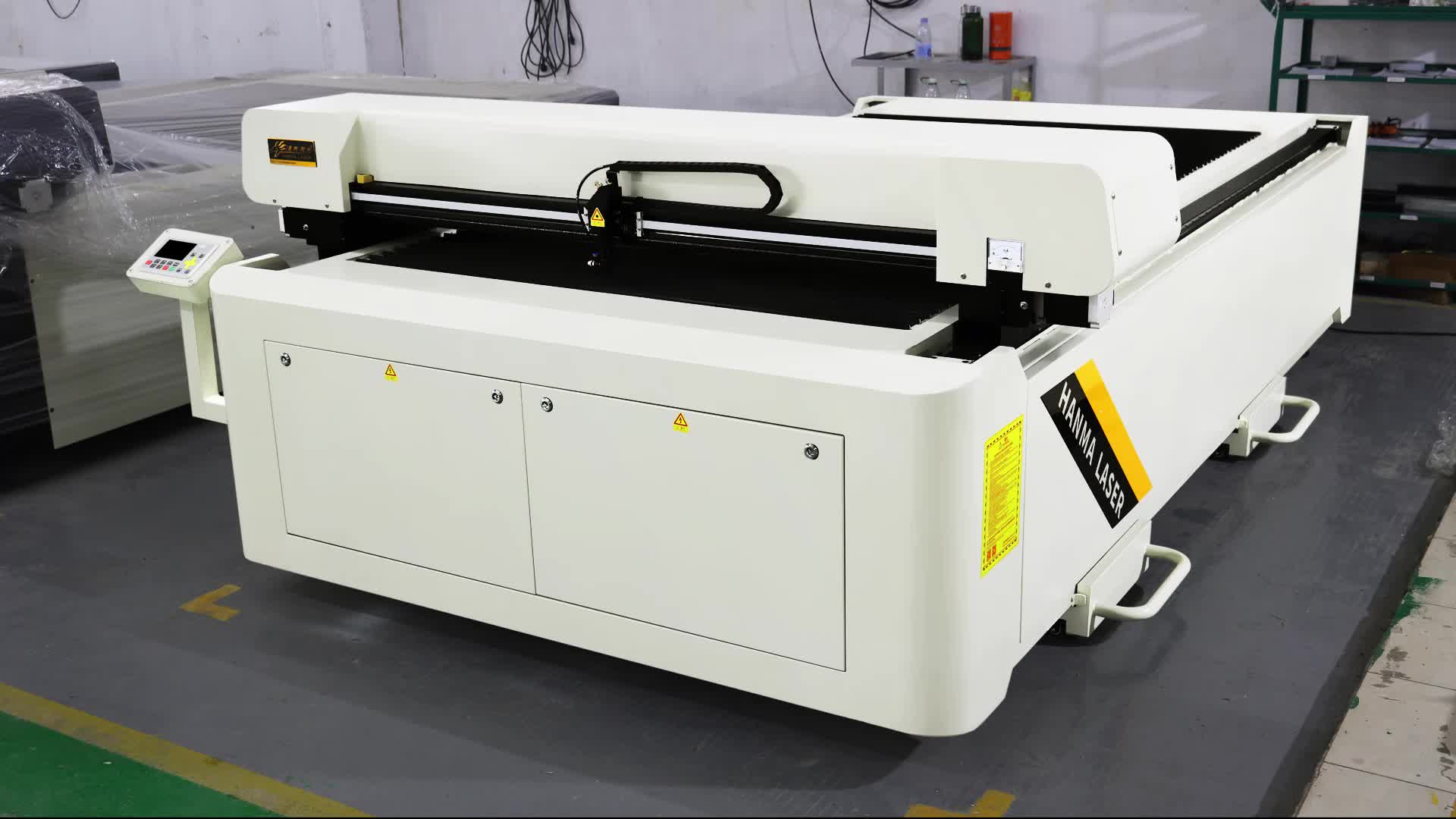 汉马激光亚克力激光裁床广告激光切割机布料数控激光切割机