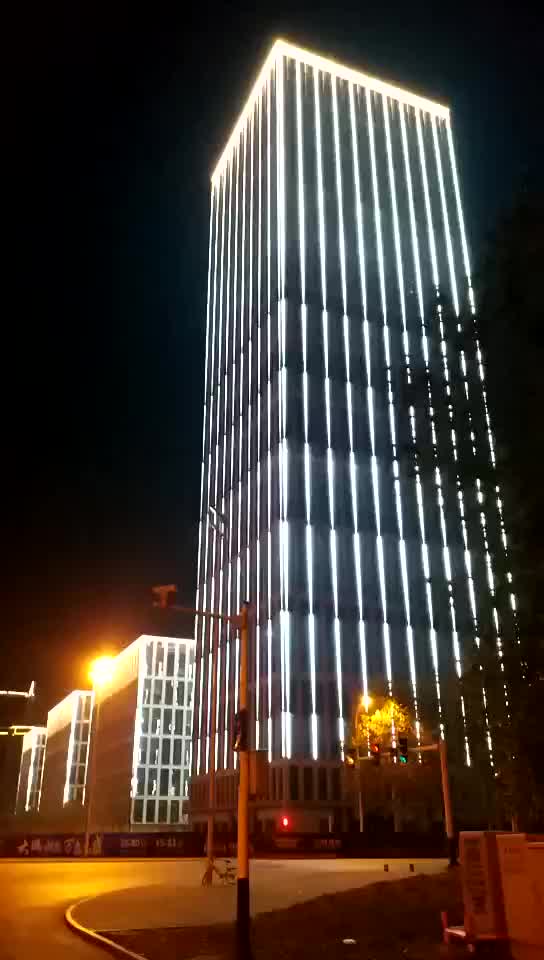 安徽宿州dmx512外控全彩硬灯条线条灯楼体亮化工程厂家明可诺